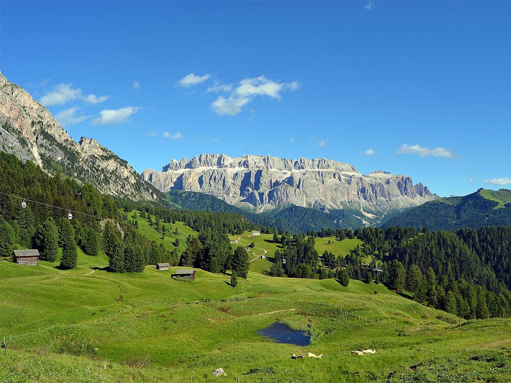 Grödnertal im Sommer Dolomiten